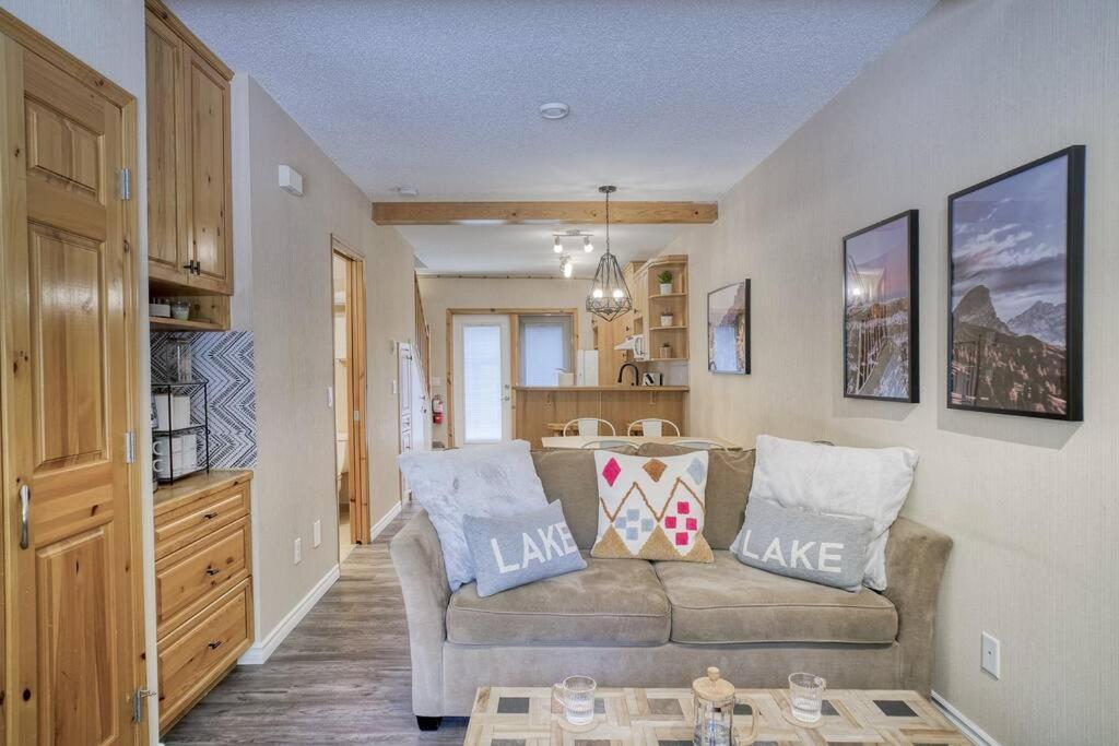 5 Mins To Banff - Cozy Townhome 2Br&2Bath - Banff Pass Included Canmore Esterno foto