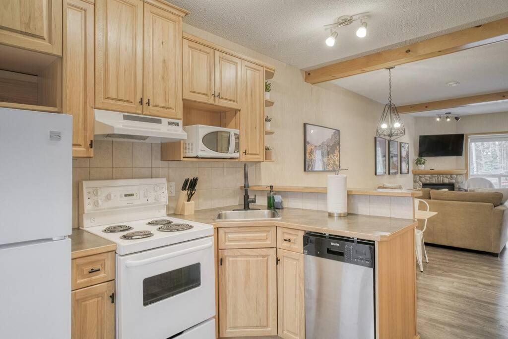 5 Mins To Banff - Cozy Townhome 2Br&2Bath - Banff Pass Included Canmore Esterno foto
