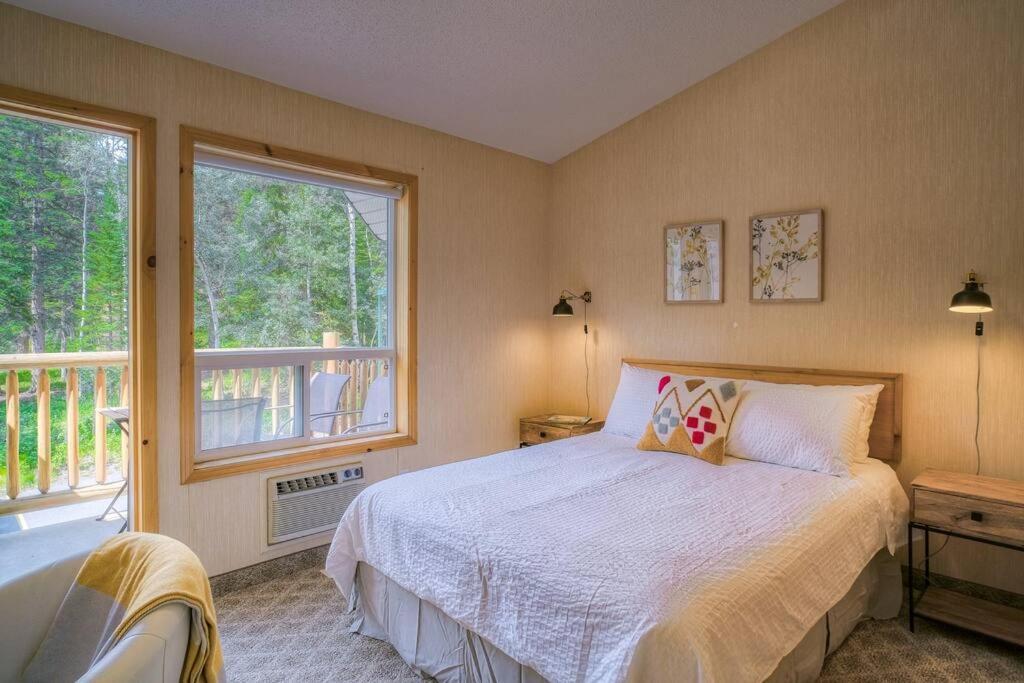 5 Mins To Banff - Cozy Townhome 2Br&2Bath - Banff Pass Included Canmore Esterno foto