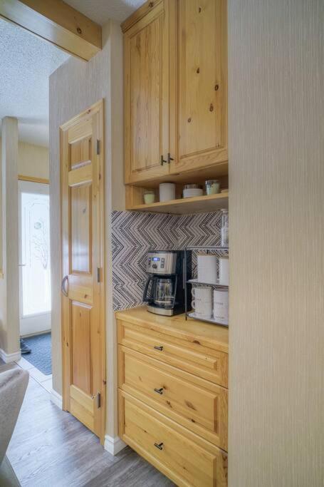 5 Mins To Banff - Cozy Townhome 2Br&2Bath - Banff Pass Included Canmore Esterno foto
