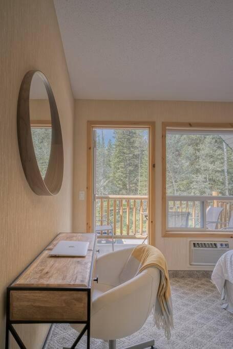 5 Mins To Banff - Cozy Townhome 2Br&2Bath - Banff Pass Included Canmore Esterno foto